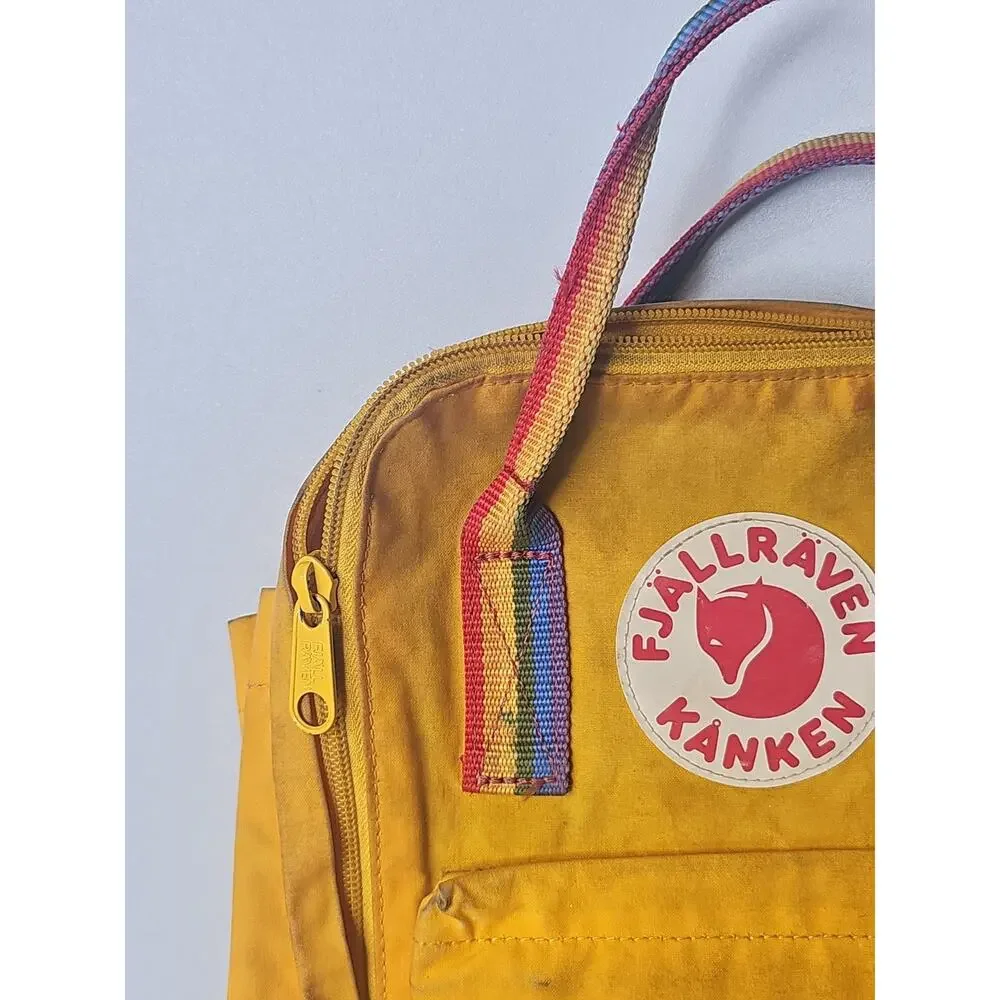 Fjällräven shows wear